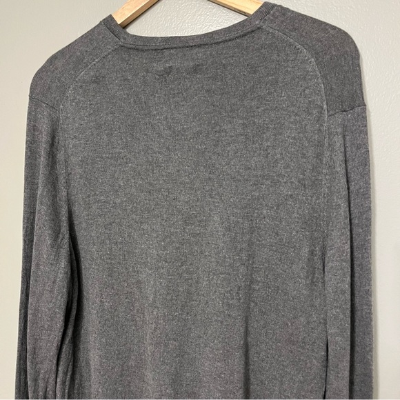 Banana Republic Luxury Blend Long Sleeve Gray Silk Cashmere Blend Sweater L - Picture 9 of 11